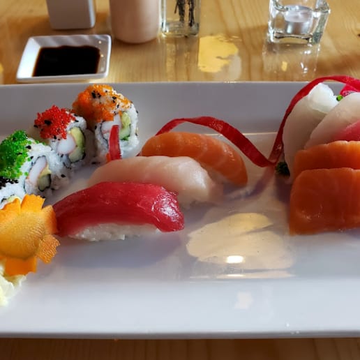 Chicken Padt Thai Bento.